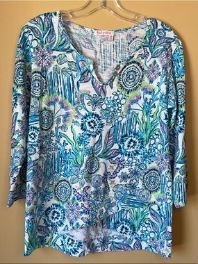 Fresh Produce Tropic Gardens Split Neck, Split Front 3/4 Sleeve Top Size S
